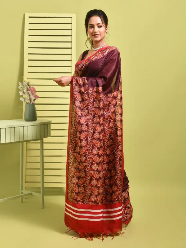 Maroon_Silk_Blend_Embroidered_Sarees_For_Women