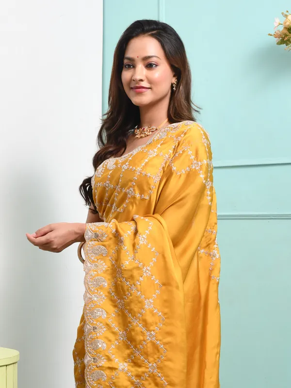 Yellow_Satin_Embellished_Sarees_For_Women