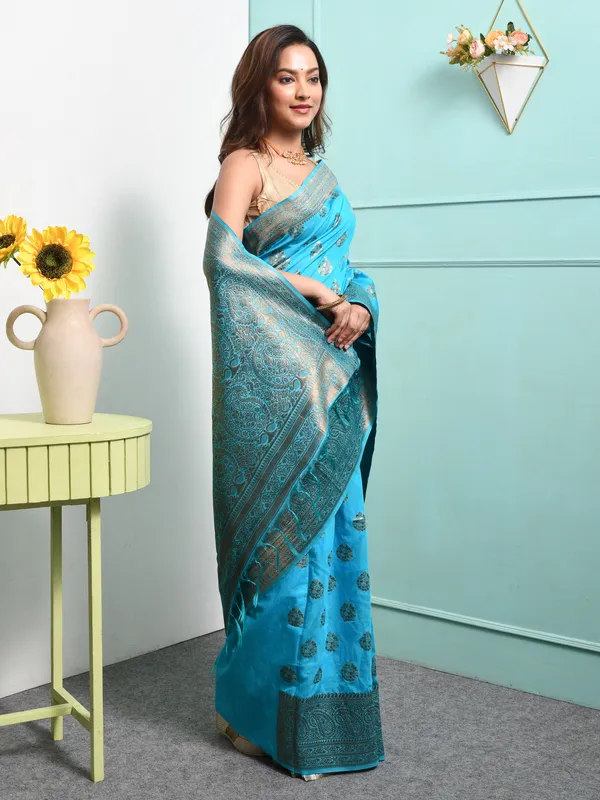 Blue_Silk_Blend_Embroidered_Sarees_For_Women