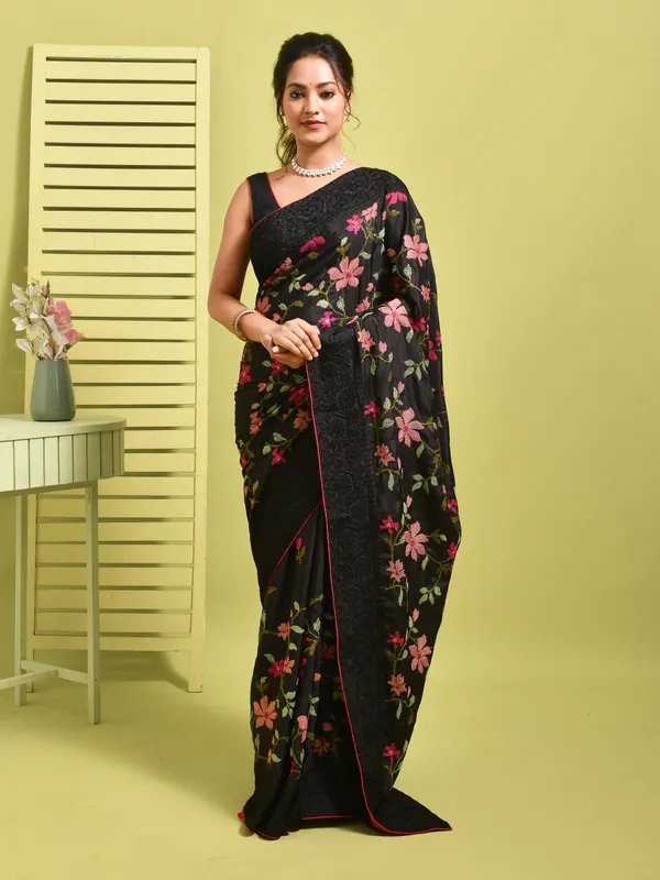 Black_Silk_Blend_Embroidered_Sarees_For_Women