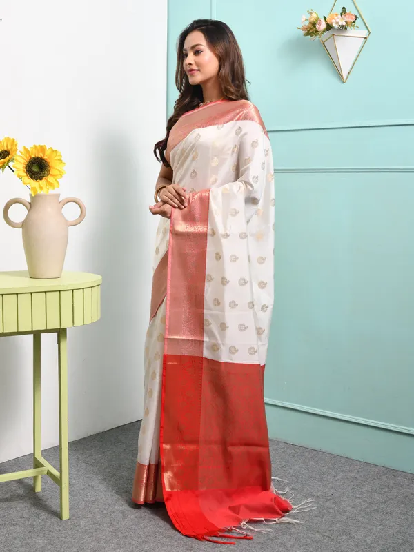White_Silk_Blend_Embroidered_Sarees_For_Women