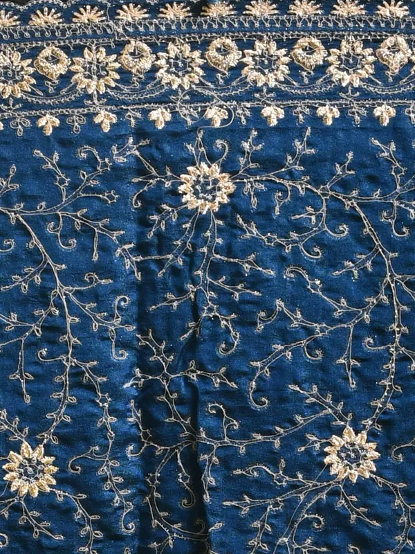 Blue_Silk_Blend_Embroidered_Sarees_For_Women