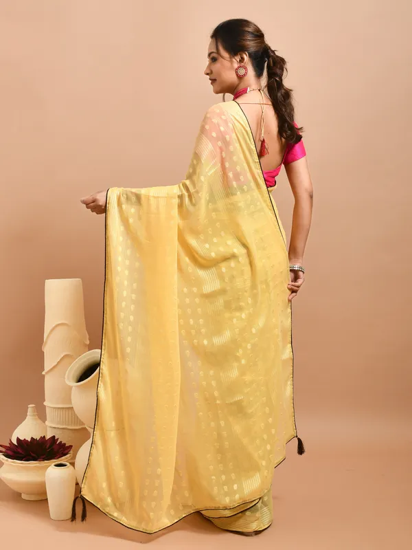 Yellow_Poly_Chiffon_Embroidered_Sarees_For_Women