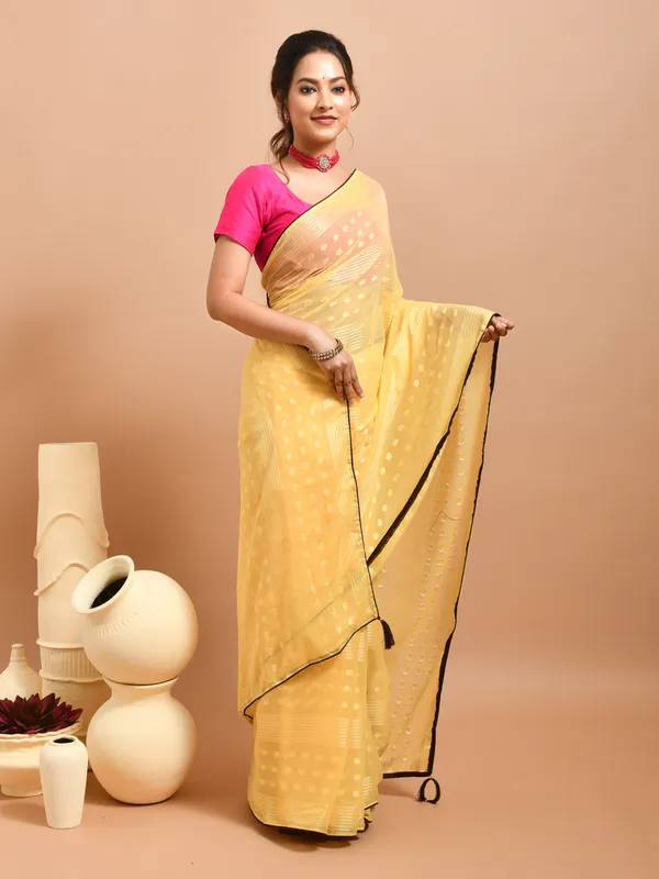 Yellow_Poly_Chiffon_Embroidered_Sarees_For_Women