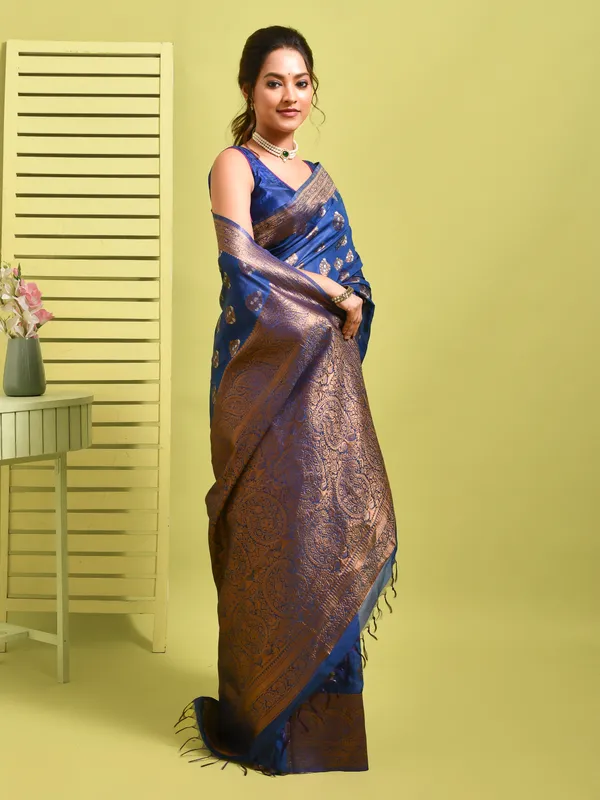 Blue_Silk_Blend_Embroidered_Sarees_For_Women