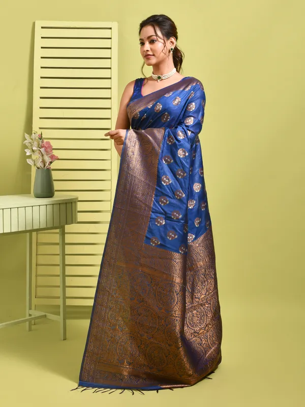 Blue_Silk_Blend_Embroidered_Sarees_For_Women