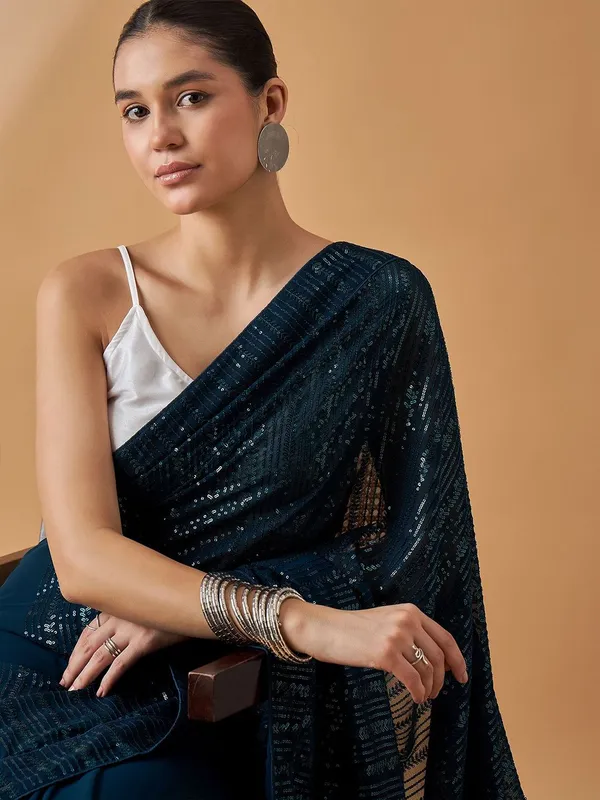 Blue_colour_Pure_Georgette_Saree_for_Women