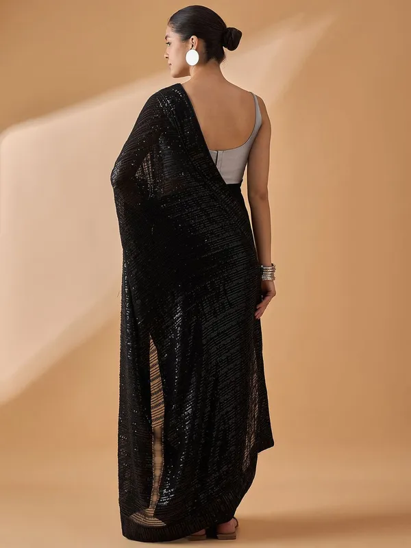 Black_colour_Pure_Georgette_Saree_for_Women