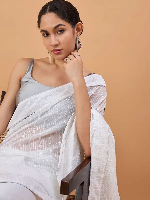 White_colour_Pure_Georgette_Saree_for_Women