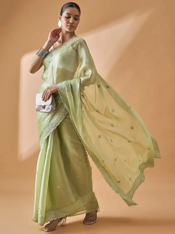 Green_colour_Poly_Crepe_Saree_for_Women