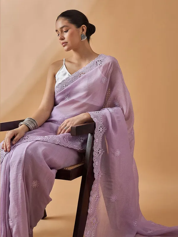 Purple_colour_Poly_Crepe_Saree_for_Women