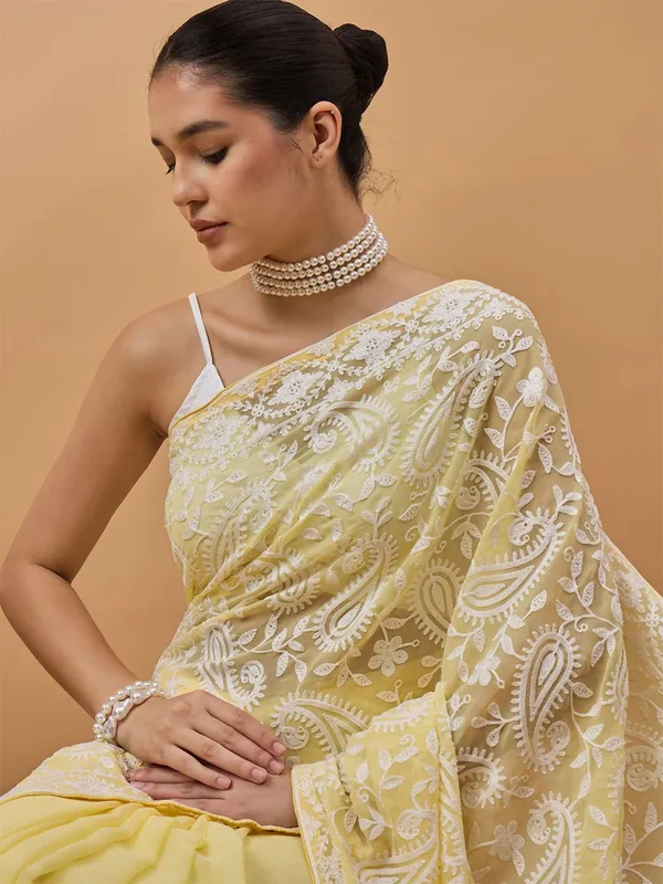 Yellow_colour_Pure_Georgette_Saree_for_Women