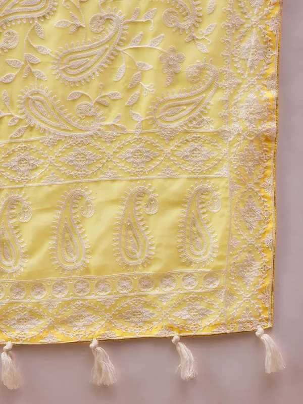 Yellow_colour_Pure_Georgette_Saree_for_Women