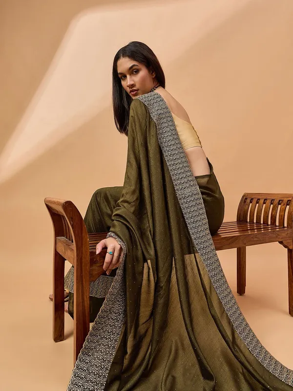 Green_colour_Silk_Blend_Saree_for_Women