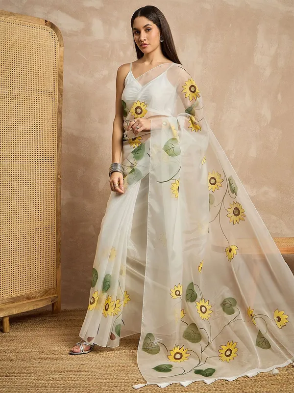 White_colour_Organza_Saree_for_Women