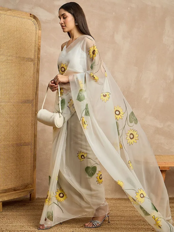 White_colour_Organza_Saree_for_Women