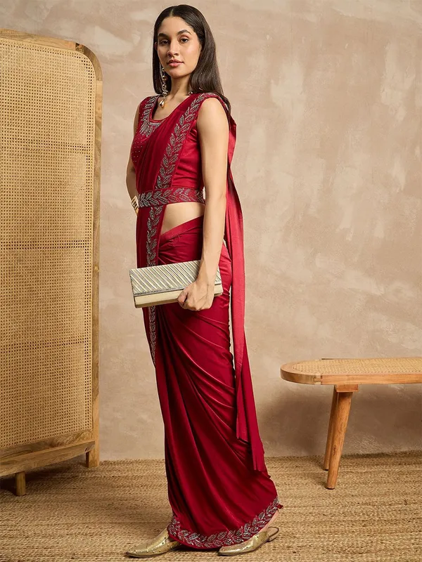 Maroon_colour_Lycra_Saree_for_Women