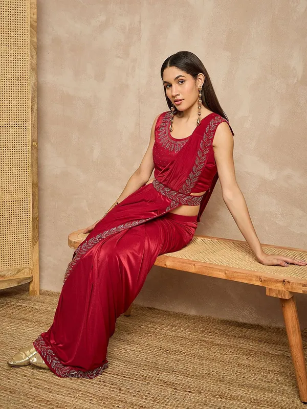 Maroon_colour_Lycra_Saree_for_Women