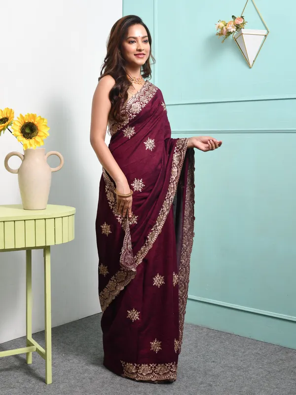 Purple_Silk_Blend_Embroidered_Sarees_For_Women