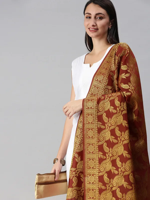 Maroon_colour_Silk_Blend_Dupatta_for_Women