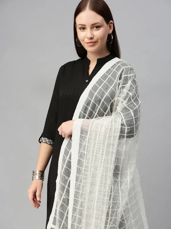 White_colour_Organza_Dupatta_for_Women
