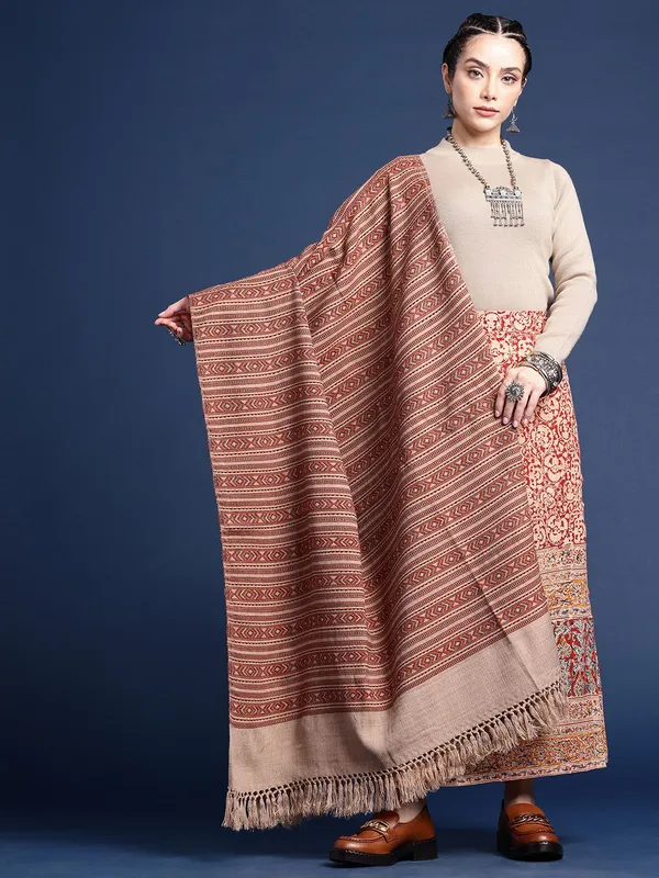Beige_colour_Wool_Shawl_for_Women