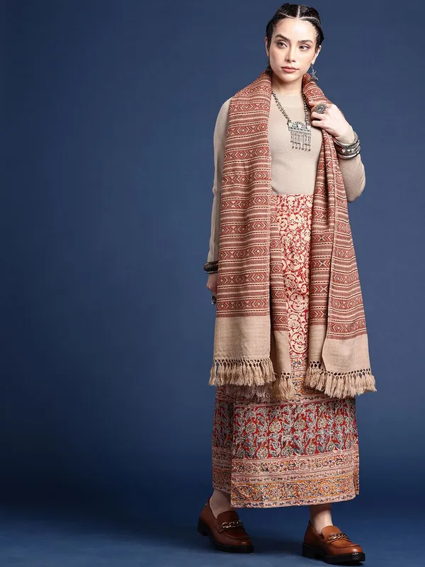 Beige_colour_Wool_Shawl_for_Women