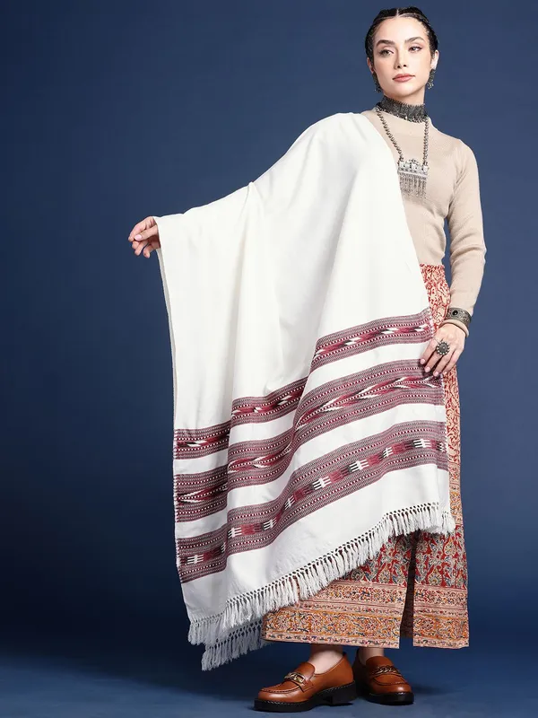 White_colour_Wool_Shawl_for_Women