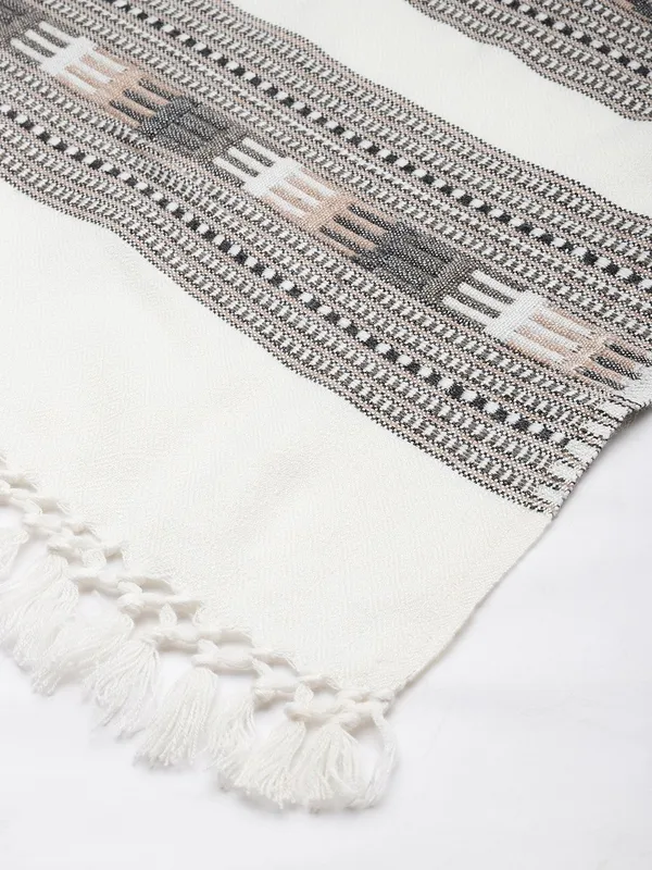 White_colour_Wool_Shawl_for_Women