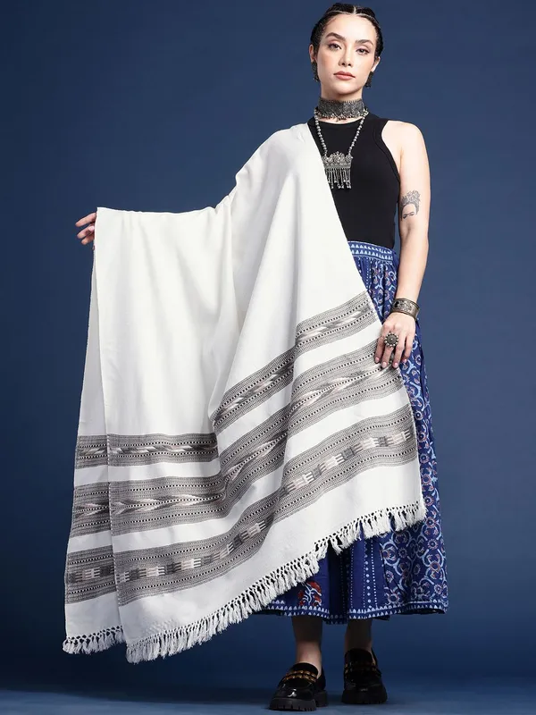 White_colour_Wool_Shawl_for_Women