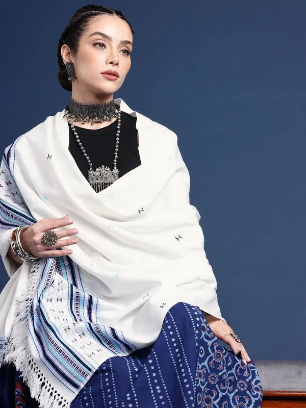 White_colour_Wool_Shawl_for_Women