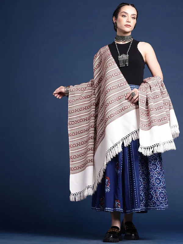 White_colour_Wool_Shawl_for_Women