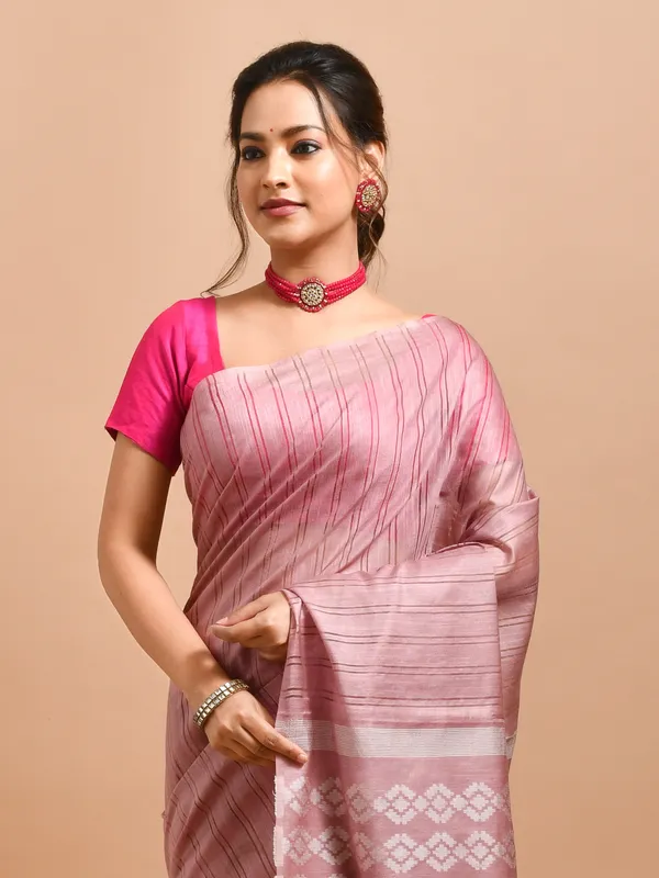Peach_Silk_Blend_Embroidered_Sarees_For_Women