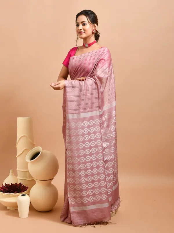 Peach_Silk_Blend_Embroidered_Sarees_For_Women