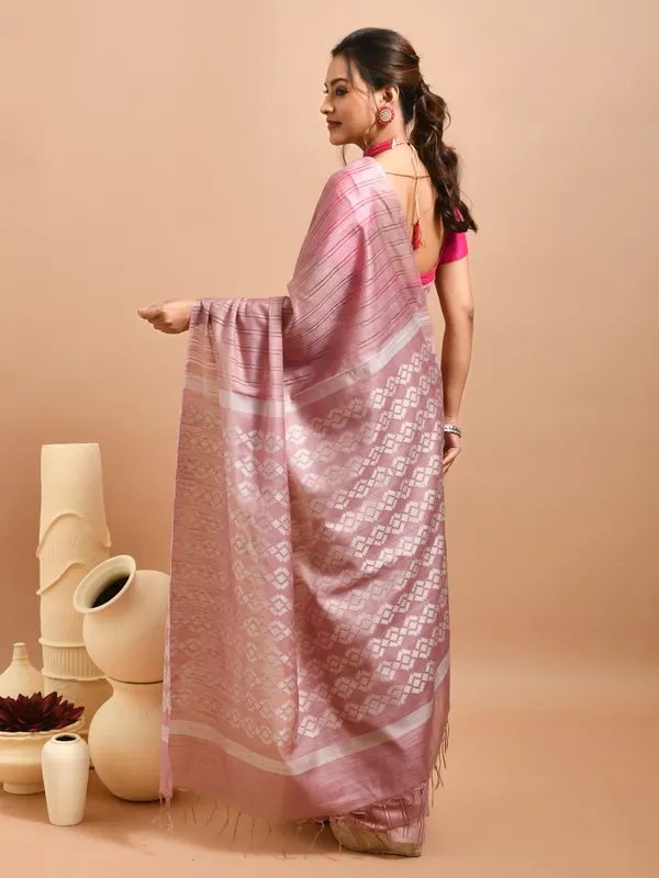 Peach_Silk_Blend_Embroidered_Sarees_For_Women