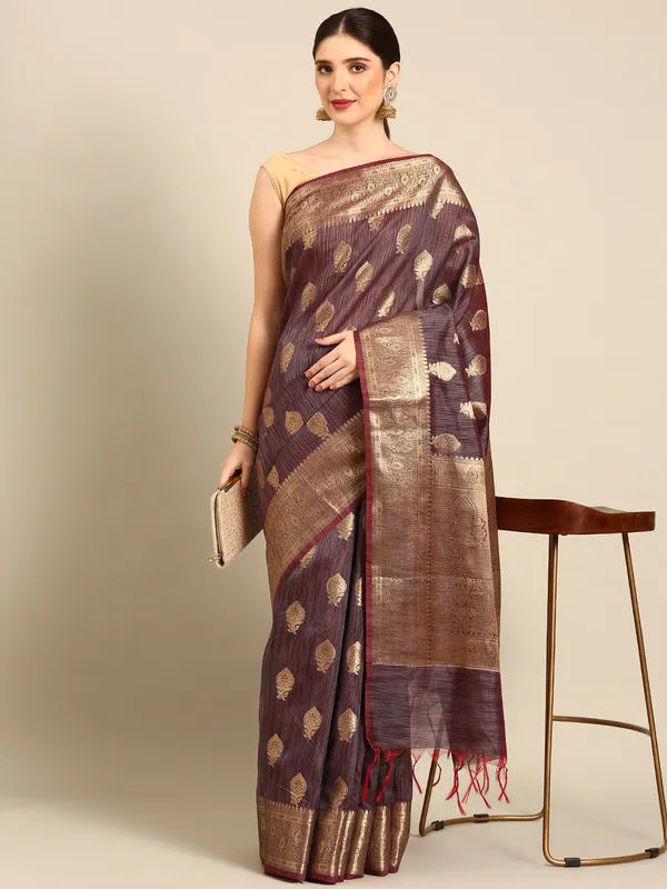 Grey_colour_Silk_Blend_Saree_for_Women