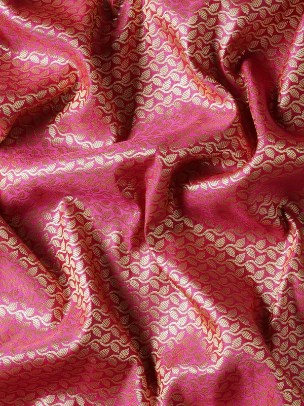 Pink_colour_Silk_Blend_Saree_for_Women