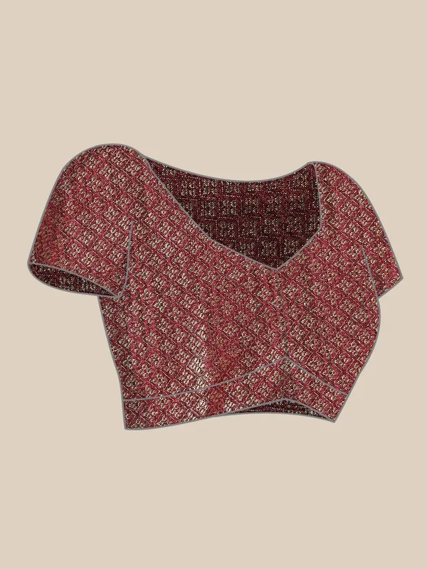 Maroon_colour_Silk_Blend_Saree_for_Women