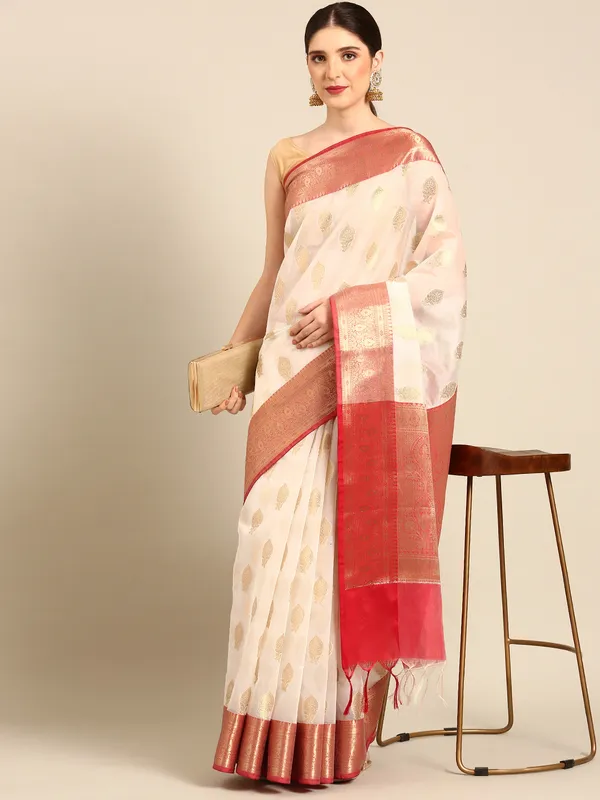 White_colour_Silk_Blend_Saree_for_Women