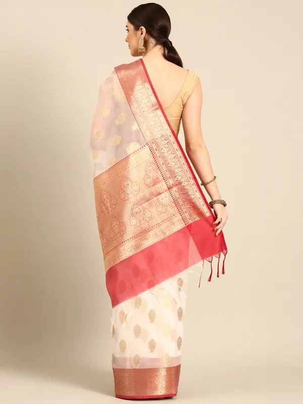 White_colour_Silk_Blend_Saree_for_Women