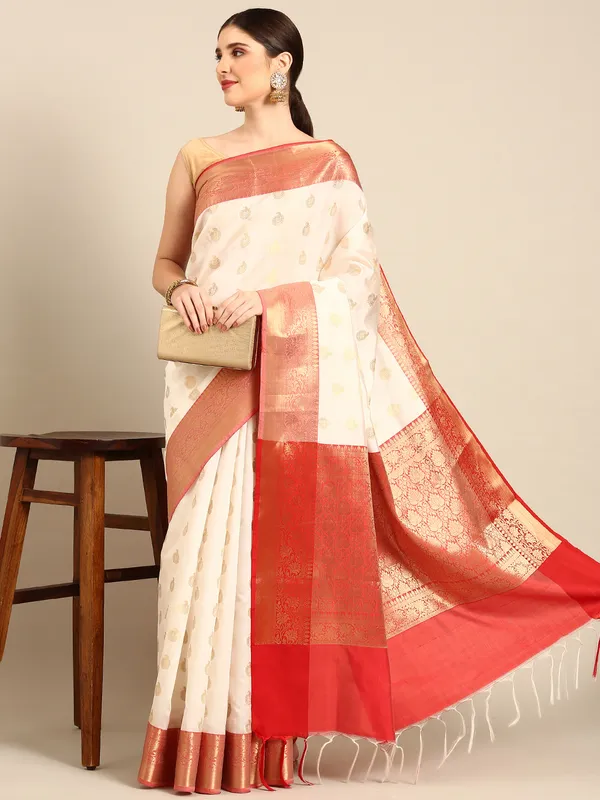White_colour_Silk_Blend_Saree_for_Women