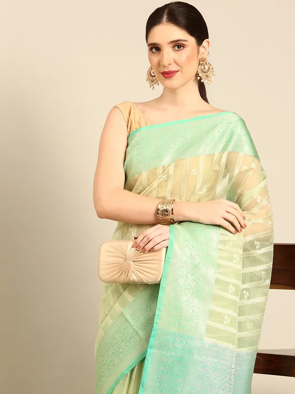 Green_colour_Silk_Blend_Saree_for_Women