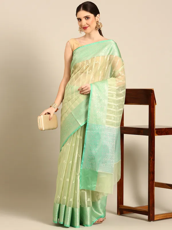 Green_colour_Silk_Blend_Saree_for_Women