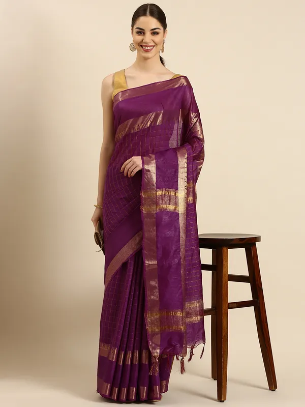 Magenta_colour_Silk_Blend_Saree_for_Women