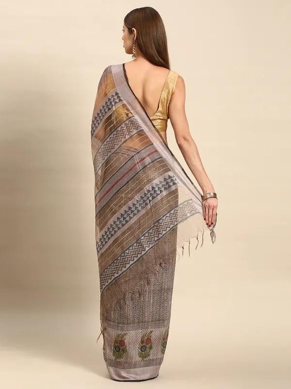 Grey_colour_Silk_Blend_Saree_for_Women