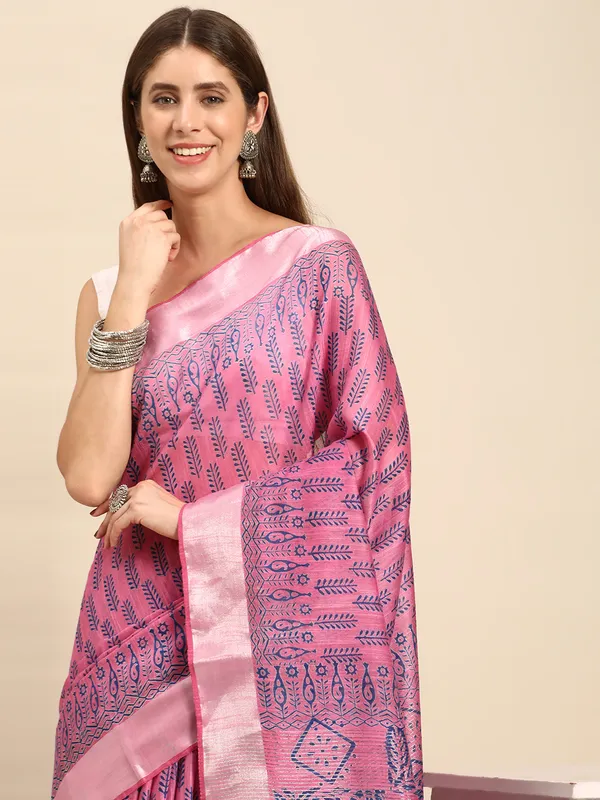 Pink_colour_Silk_Blend_Saree_for_Women