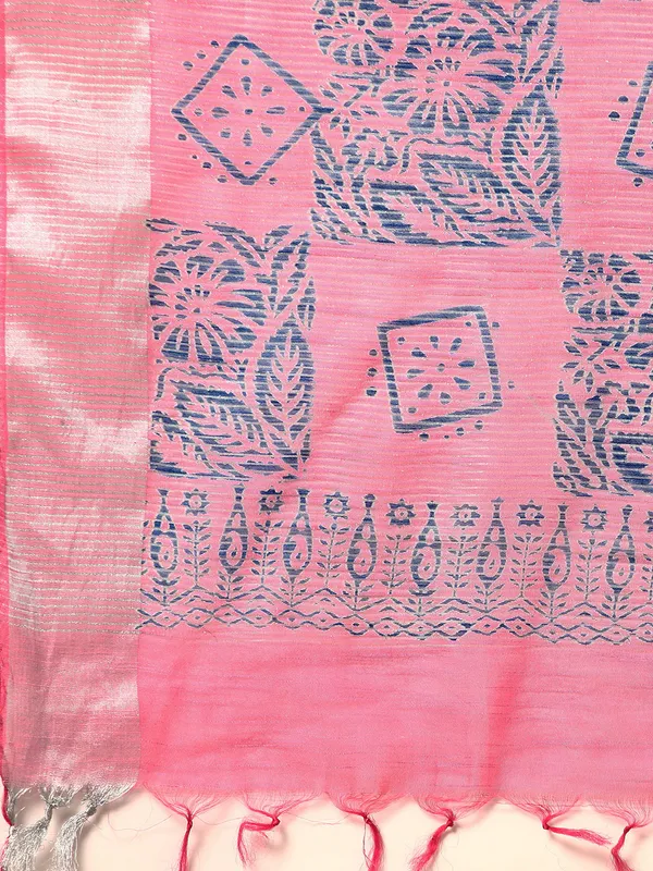 Pink_colour_Silk_Blend_Saree_for_Women