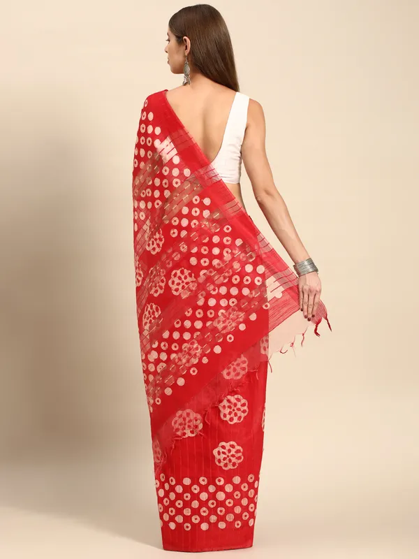 Red_colour_Silk_Blend_Saree_for_Women