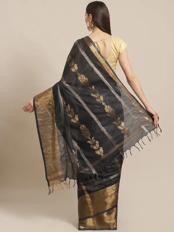 Black_colour_Slub_Saree_for_Women