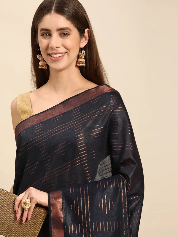 Blue_colour_Silk_Blend_Saree_for_Women